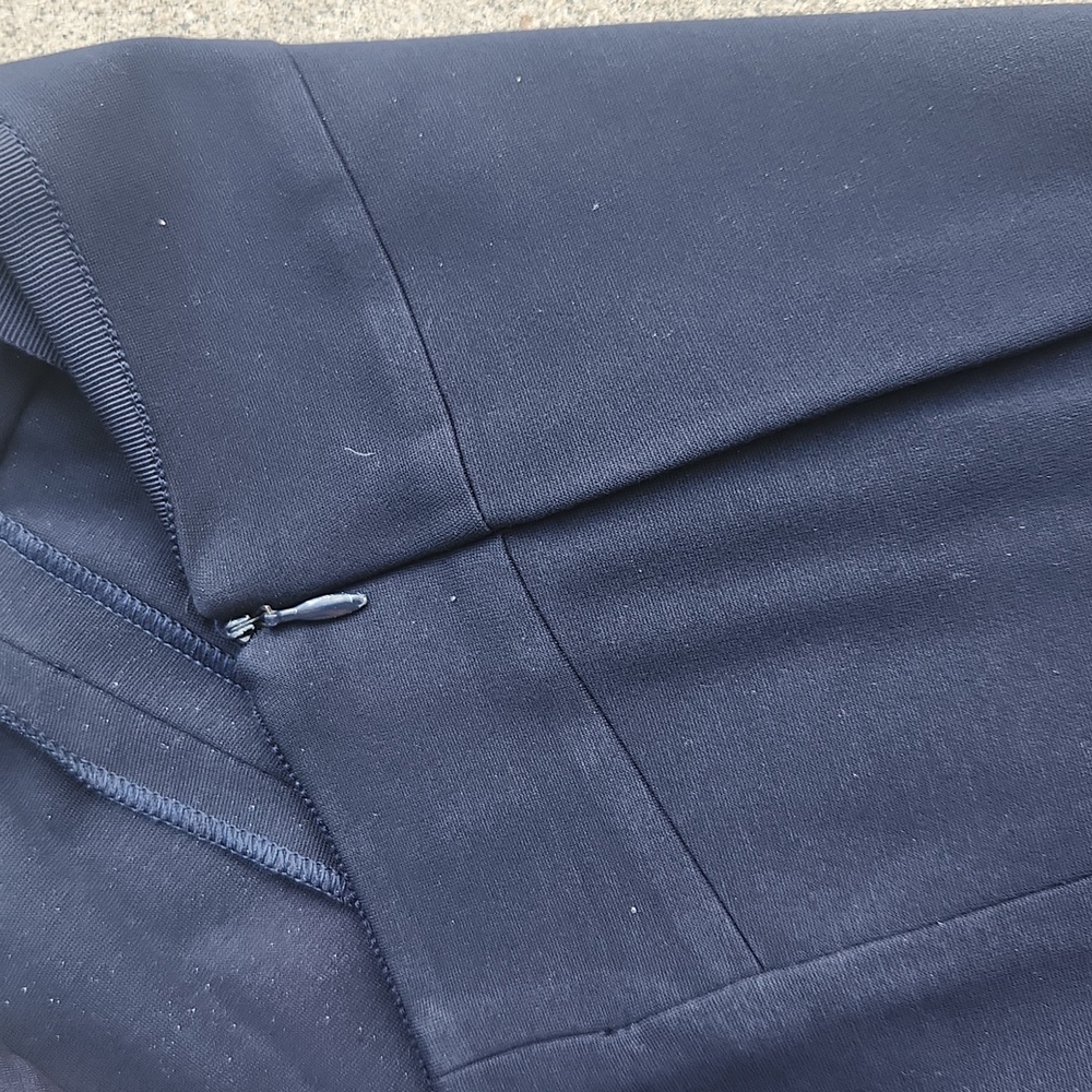 ESCADA navy trousers - Picture 7 of 8